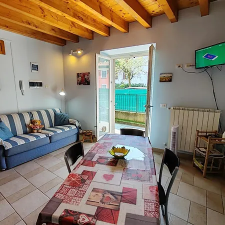 Apartamento Residenza Silvana A Cielo On The Ground Floor With Parking