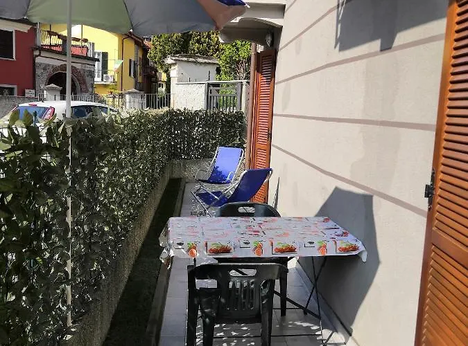 Residenza Silvana A Cielo On The Ground Floor With Parking דירה