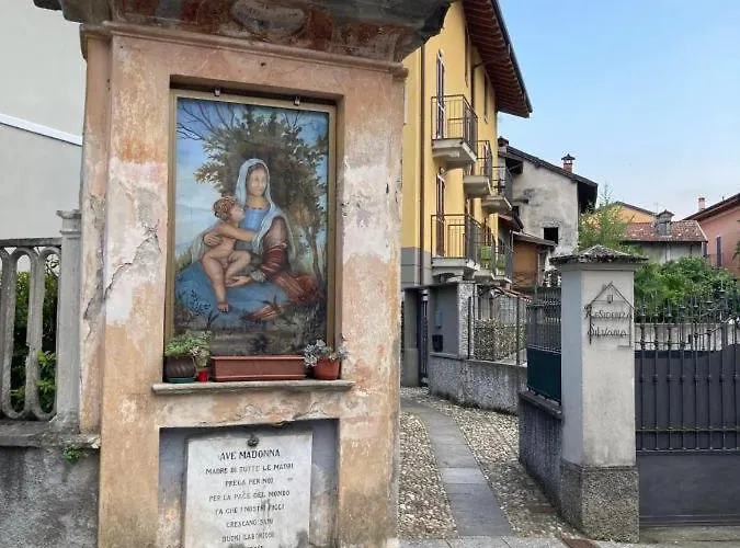 Residenza Silvana A Cielo On The Ground Floor With Parking Lägenhet Verbania