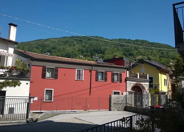 Lägenhet Residenza Silvana A Cielo On The Ground Floor With Parking Verbania
