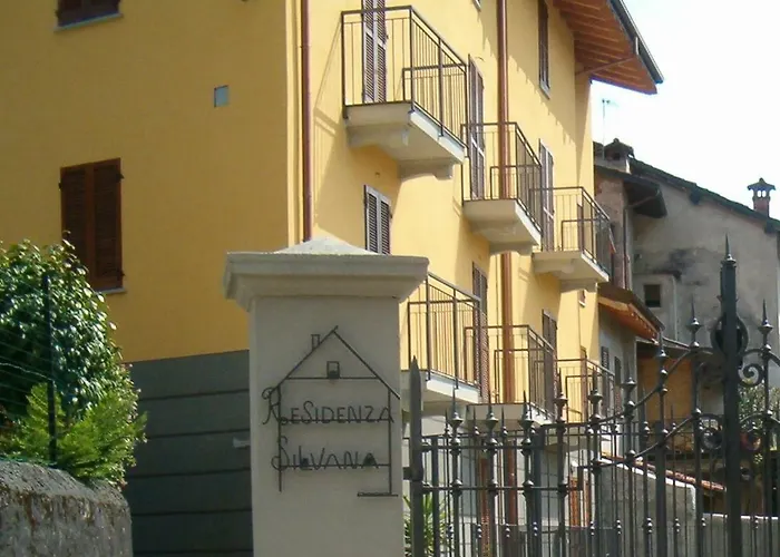 Residenza Silvana A Cielo On The Ground Floor With Parking Verbania