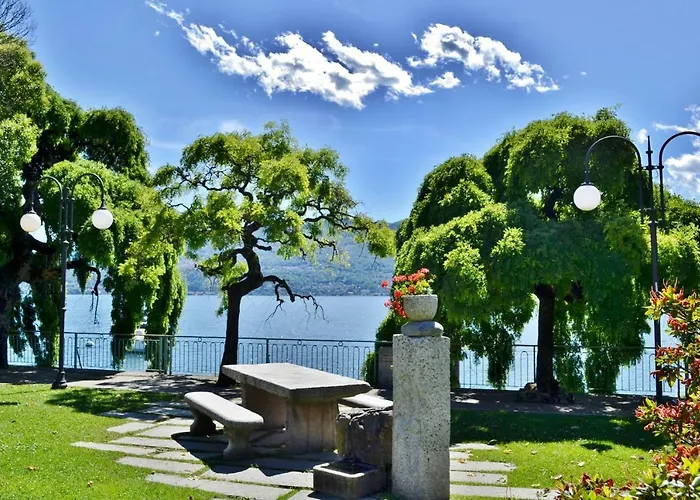 Lägenhet Residenza Silvana A Cielo On The Ground Floor With Parking Verbania